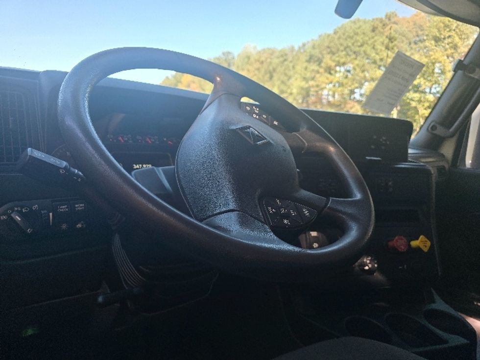 Day Cab Tractor-Heavy Duty Tractors-International-2019-LT625-Suwanee-GA-347,929\n\t\tmiles-$ 27,250 - Image 10