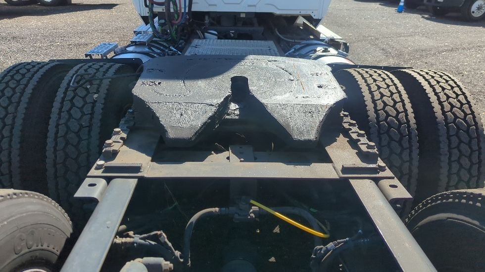 Day Cab Tractor-Heavy Duty Tractors-International-2019-LT625-Suwanee-GA-347,929\n\t\tmiles-$ 27,250 - Image 6