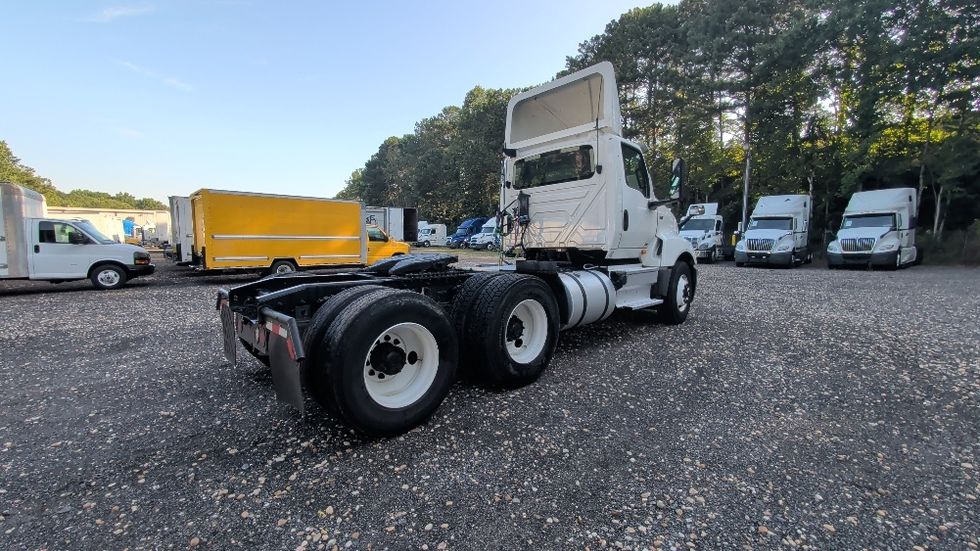 Day Cab Tractor-Heavy Duty Tractors-International-2019-LT625-Suwanee-GA-358,058\n\t\tmiles-$ 25,750 - Image 7