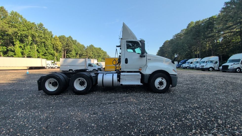 Day Cab Tractor-Heavy Duty Tractors-International-2019-LT625-Suwanee-GA-358,058\n\t\tmiles-$ 25,750 - Image 8