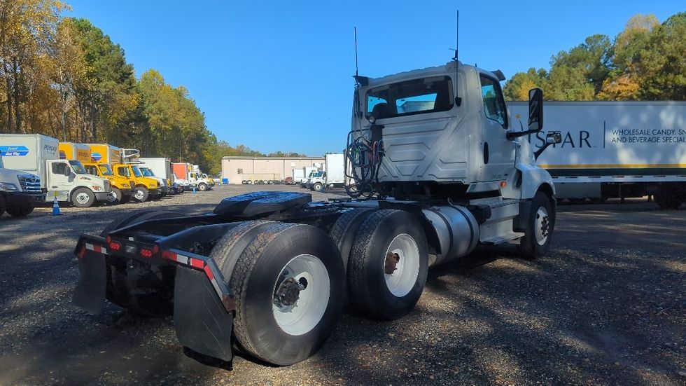Day Cab Tractor-Heavy Duty Tractors-International-2019-LT625-Suwanee-GA-428,968\n\t\tmiles-$ 22,750 - Image 7