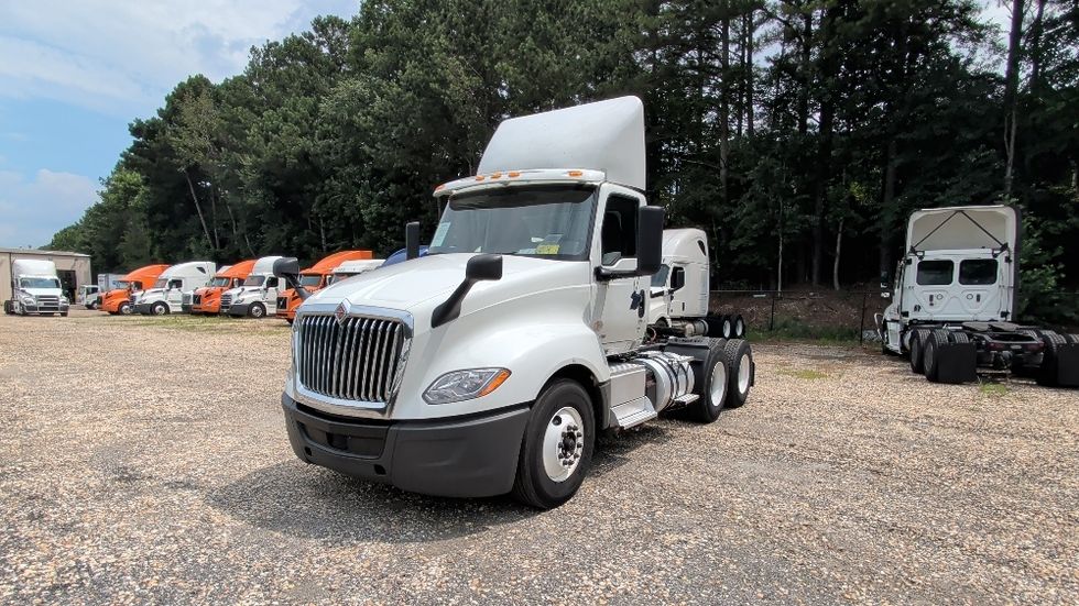 Day Cab Tractor-Heavy Duty Tractors-International-2019-LT625-Suwanee-GA-431,617\n\t\tmiles-$ 23,500 - Image 3