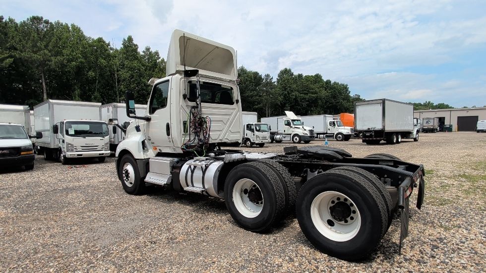 Day Cab Tractor-Heavy Duty Tractors-International-2019-LT625-Suwanee-GA-431,617\n\t\tmiles-$ 23,500 - Image 5