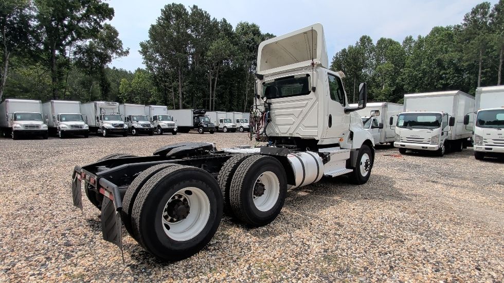 Day Cab Tractor-Heavy Duty Tractors-International-2019-LT625-Suwanee-GA-431,617\n\t\tmiles-$ 23,500 - Image 7