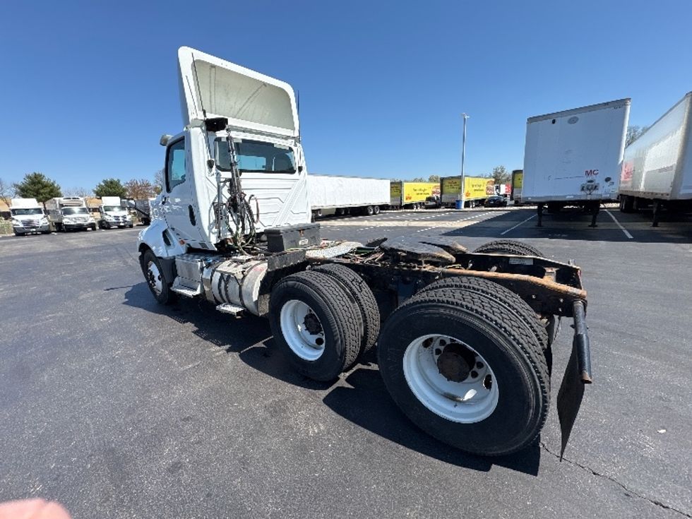 Day Cab Tractor-Heavy Duty Tractors-International-2019-LT625-Swedesboro-NJ-189,781\n\t\tmiles-$ 31,250 - Image 5