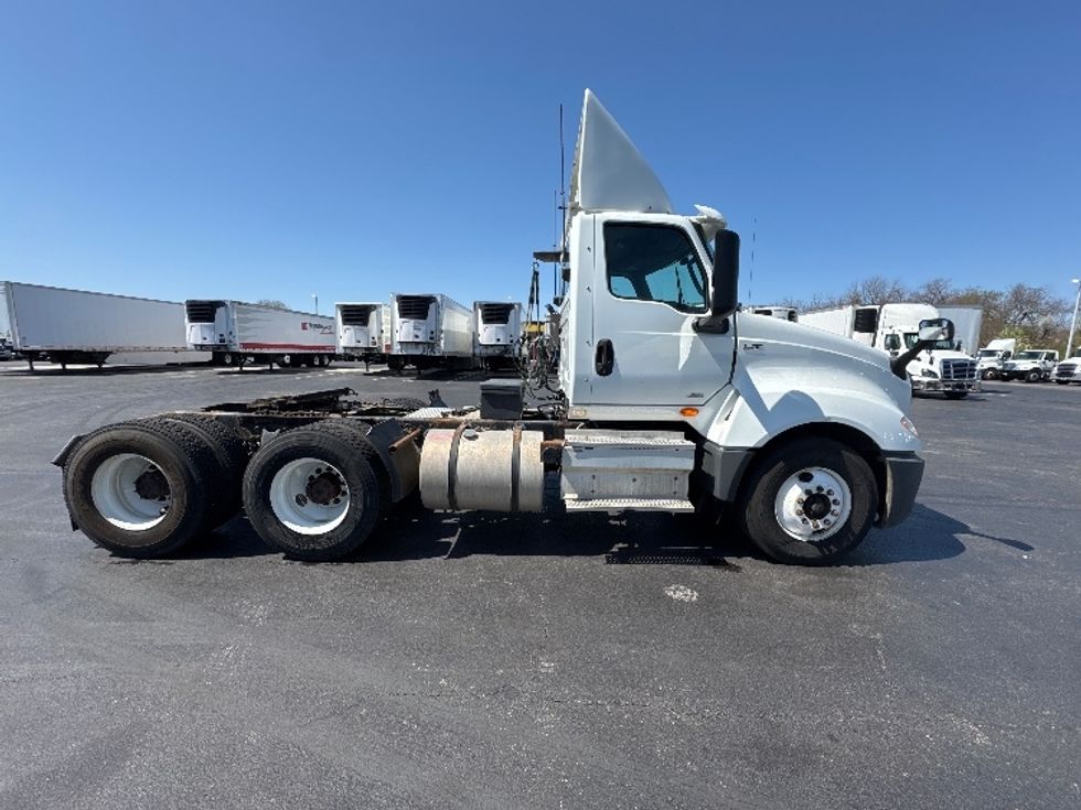 Day Cab Tractor-Heavy Duty Tractors-International-2019-LT625-Swedesboro-NJ-189,781\n\t\tmiles-$ 31,250 - Image 8