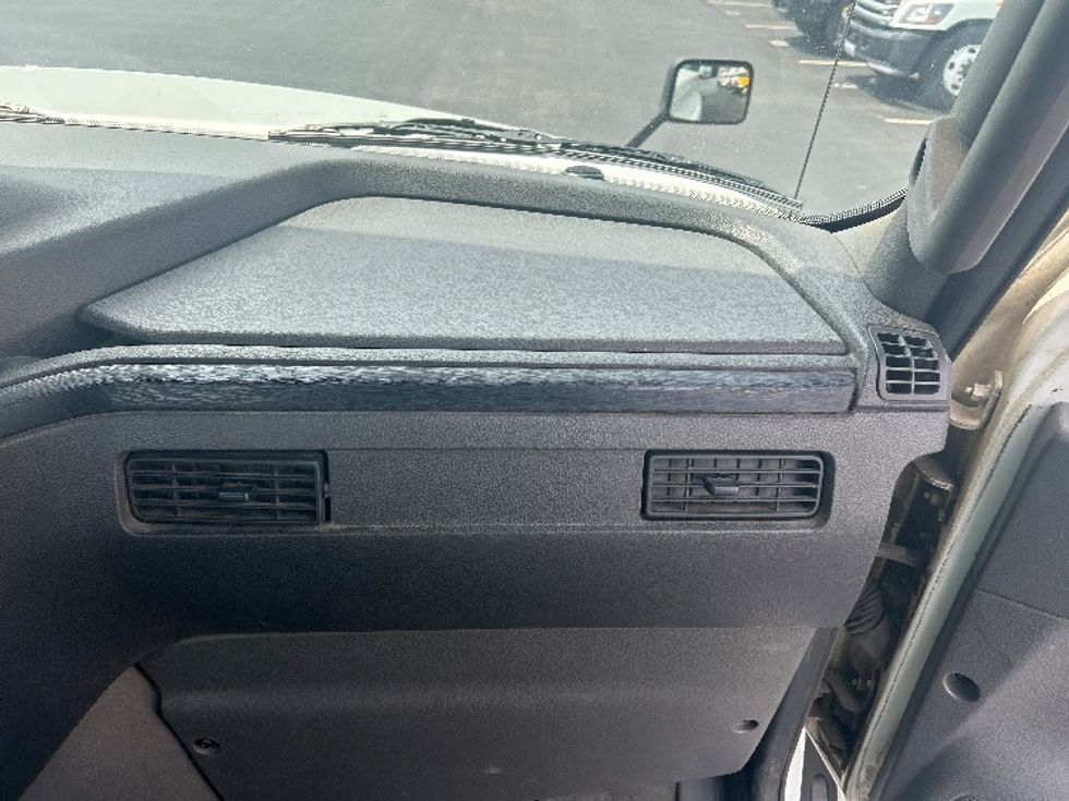 Day Cab Tractor-Heavy Duty Tractors-International-2019-LT625-Swedesboro-NJ-209,173\n\t\tmiles-$ 28,750 - Image 13