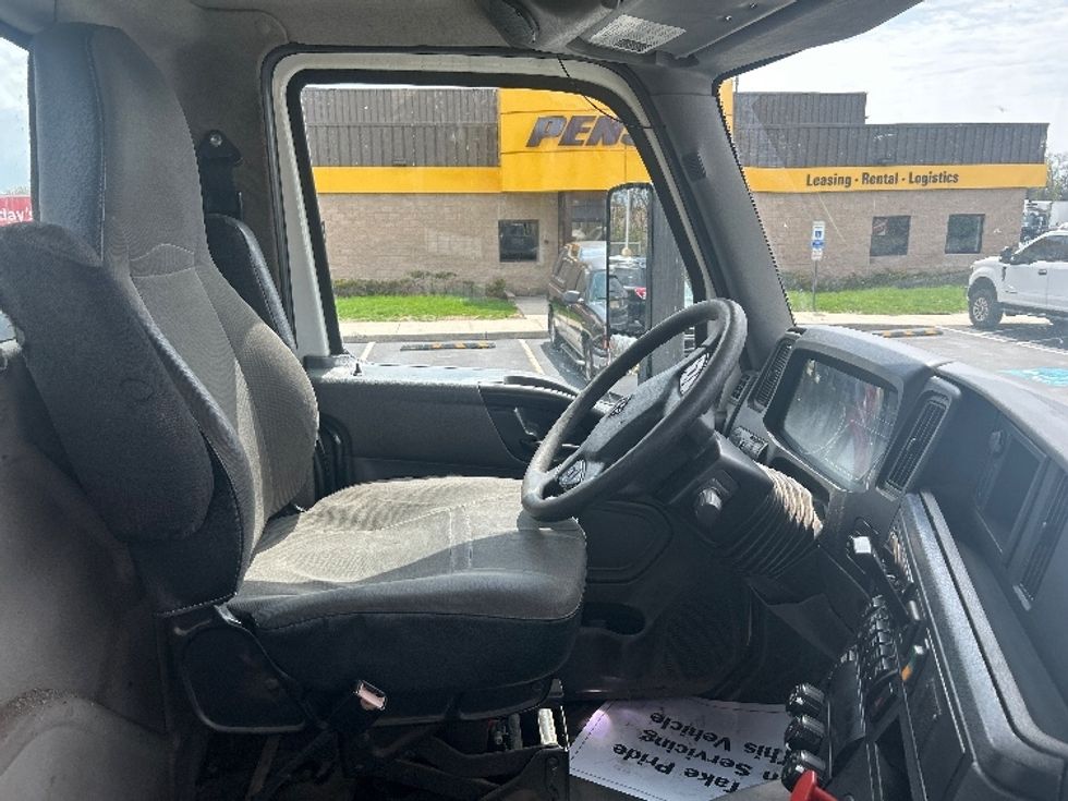 Day Cab Tractor-Heavy Duty Tractors-International-2019-LT625-Swedesboro-NJ-209,173\n\t\tmiles-$ 28,750 - Image 14