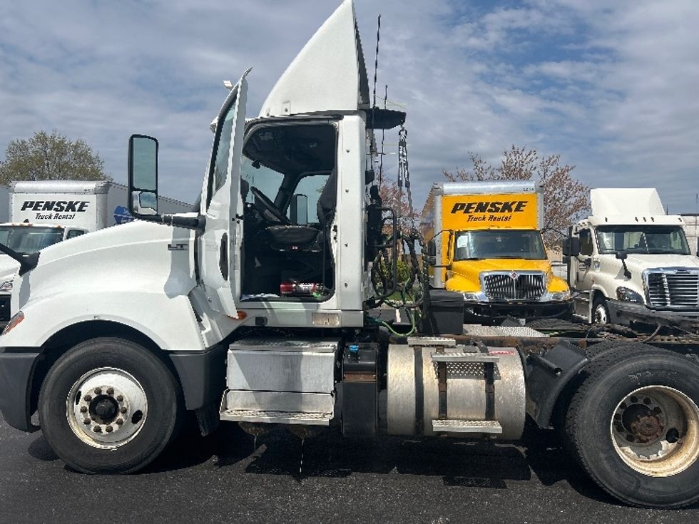 Day Cab Tractor-Heavy Duty Tractors-International-2019-LT625-Swedesboro-NJ-209,173\n\t\tmiles-$ 28,750 - Image 9
