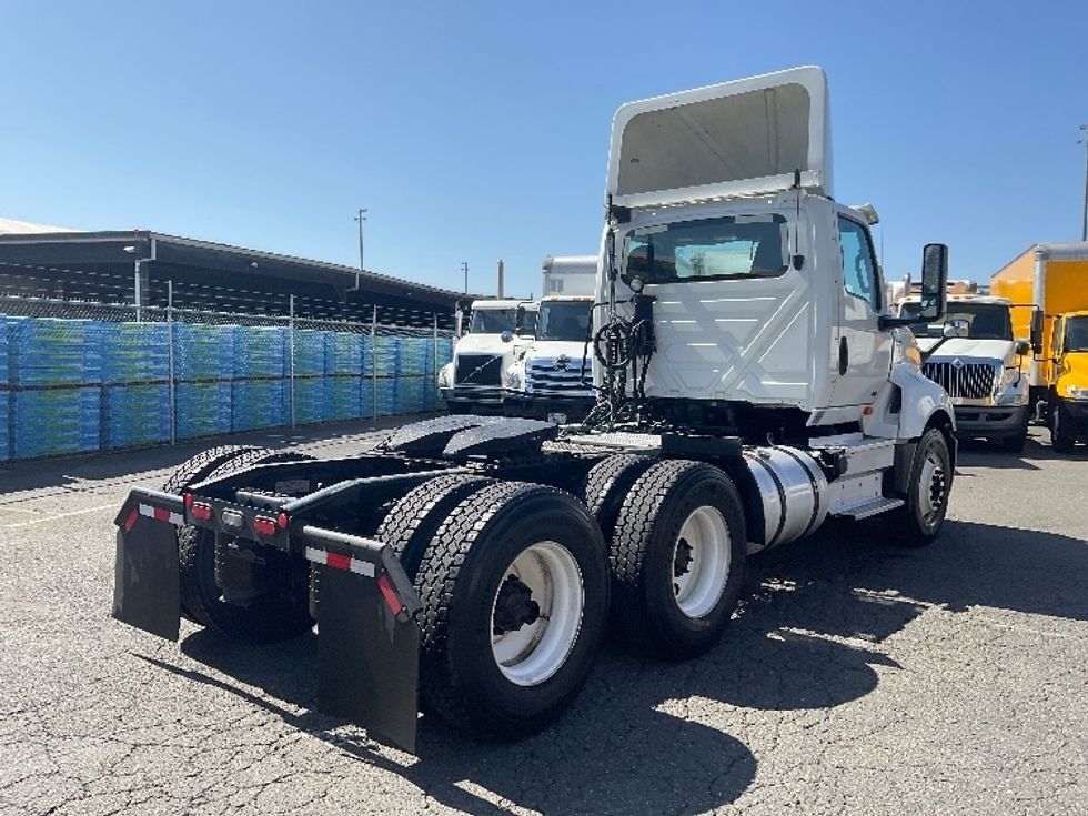 Day Cab Tractor-Heavy Duty Tractors-International-2019-LT625-Tacoma-WA-126,656\n\t\tmiles-$ 32,250 - Image 7