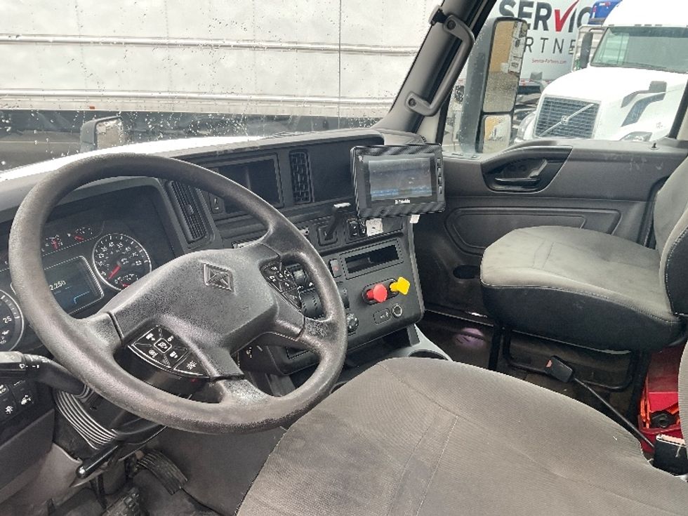 Day Cab Tractor-Heavy Duty Tractors-International-2019-LT625-Tacoma-WA-340,000\n\t\tmiles-$ 29,500 - Image 10