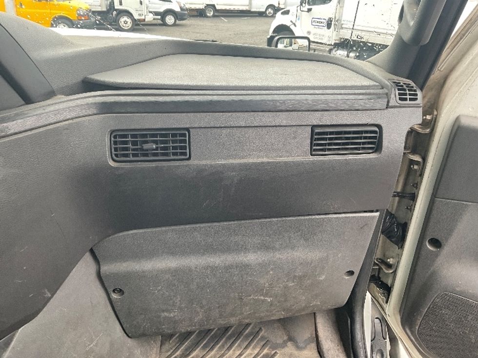 Day Cab Tractor-Heavy Duty Tractors-International-2019-LT625-Tacoma-WA-340,000\n\t\tmiles-$ 29,500 - Image 13