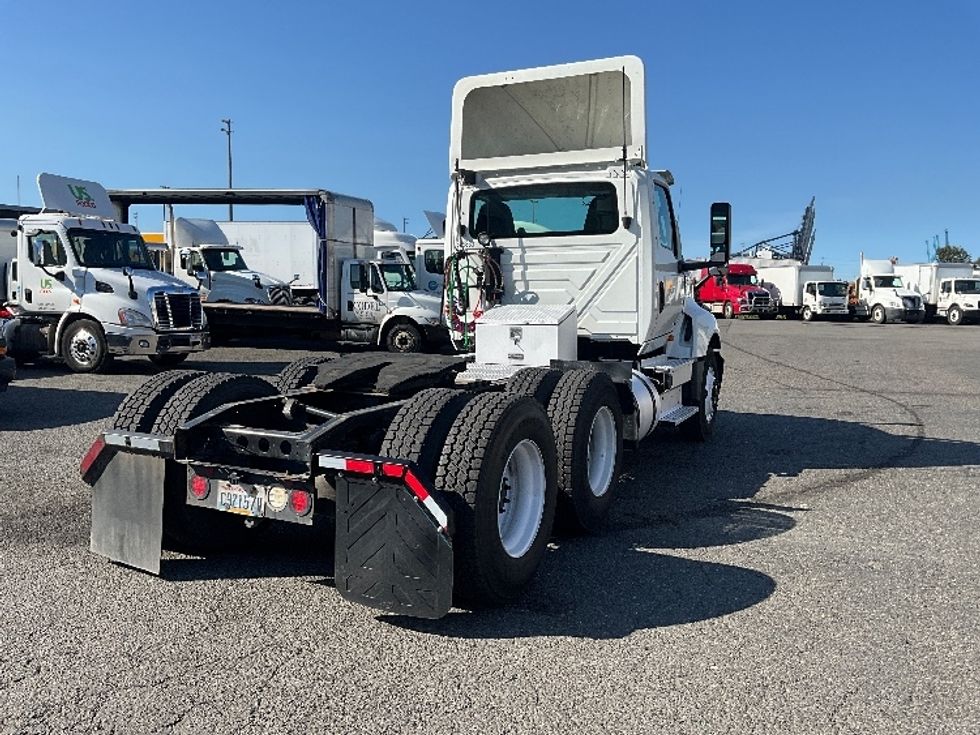 Day Cab Tractor-Heavy Duty Tractors-International-2019-LT625-Tacoma-WA-382,330\n\t\tmiles-$ 25,500 - Image 7