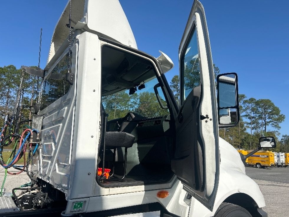 Day Cab Tractor-Heavy Duty Tractors-International-2019-LT625-Tallahassee-FL-499,508\n\t\tmiles-$ 21,000 - Image 12