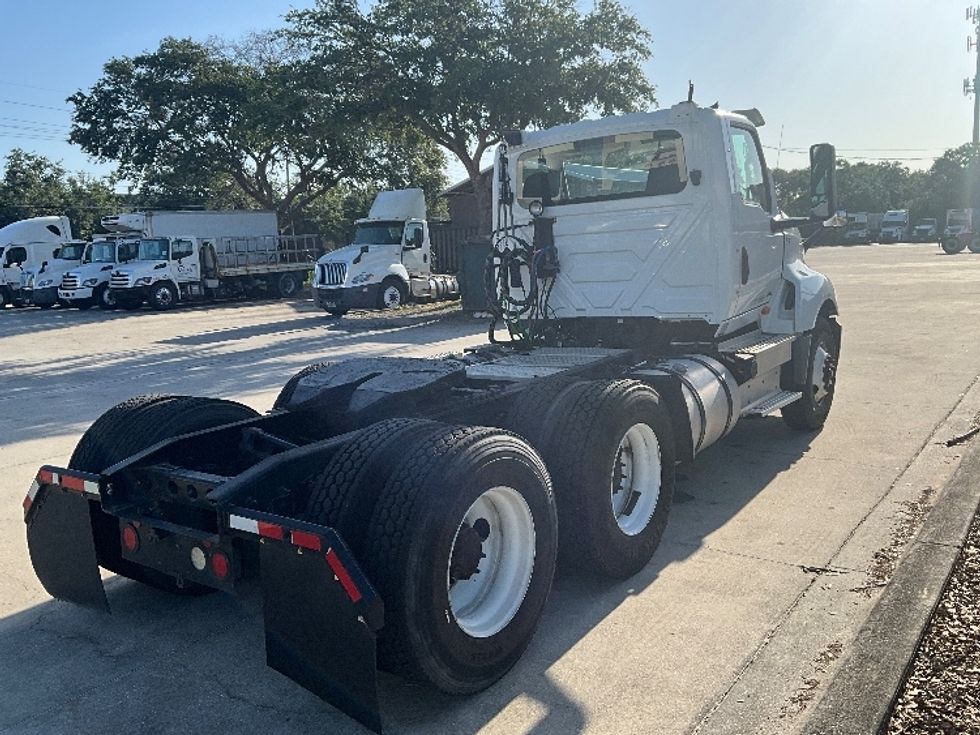 Day Cab Tractor-Heavy Duty Tractors-International-2019-LT625-Tampa-FL-239,894\n\t\tmiles-$ 31,250 - Image 7