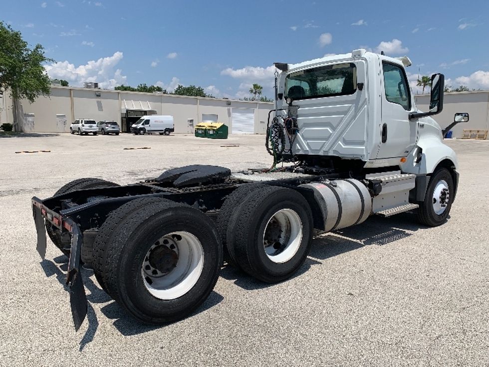 Day Cab Tractor-Heavy Duty Tractors-International-2019-LT625-Tampa-FL-272,662\n\t\tmiles-$ 31,250 - Image 7