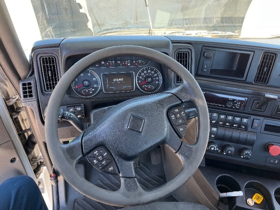 Day Cab Tractor-Heavy Duty Tractors-International-2019-LT625-Tampa-FL-372,994\n\t\tmiles-$ 26,500 - Image 10