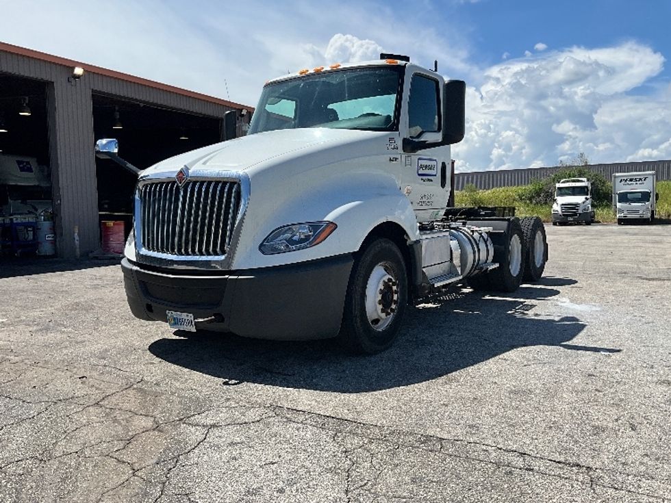 Day Cab Tractor-Heavy Duty Tractors-International-2019-LT625-Tampa-FL-397,803\n\t\tmiles-$ 23,750 - Image 3