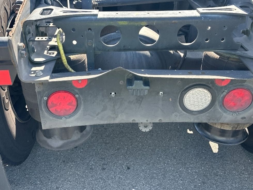 2019 International LT625 LT photo 15