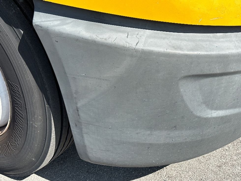 2019 International LT625 LT photo 16