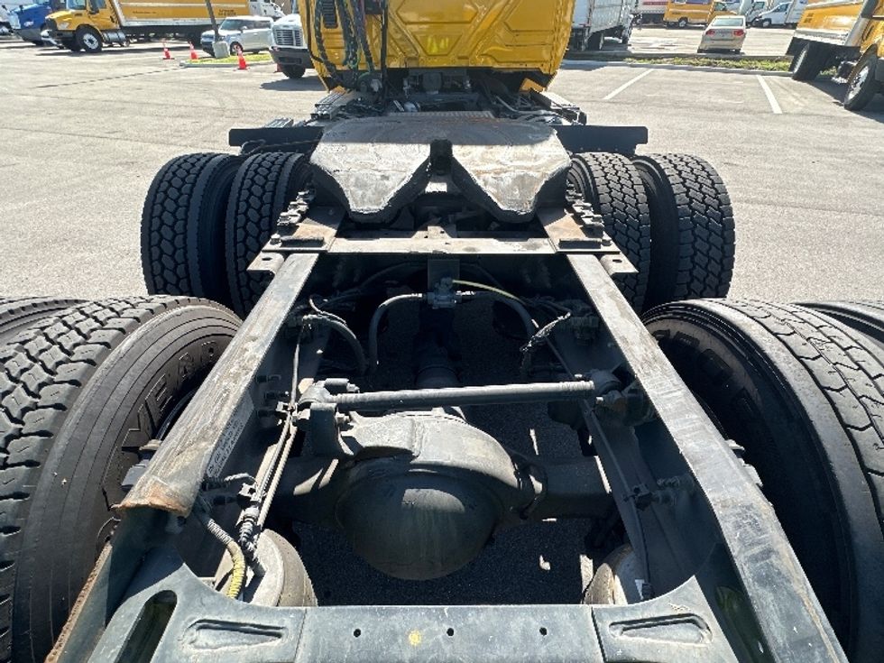 2019 International LT625 LT photo 6