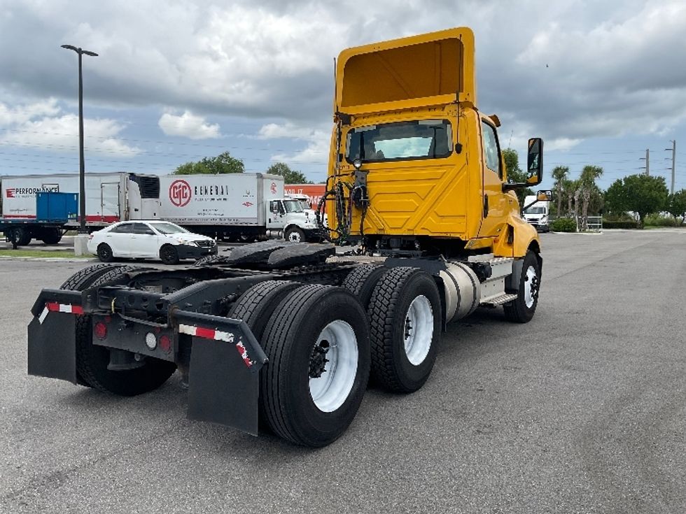 2019 International LT625 LT photo 7