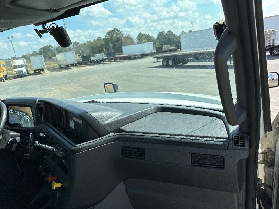 Day Cab Tractor-Heavy Duty Tractors-International-2019-LT625-Tifton-GA-320,697\n\t\tmiles-$ 25,750 - Image 12
