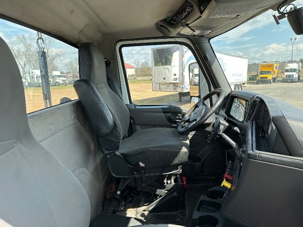 Day Cab Tractor-Heavy Duty Tractors-International-2019-LT625-Tifton-GA-320,697\n\t\tmiles-$ 25,750 - Image 13