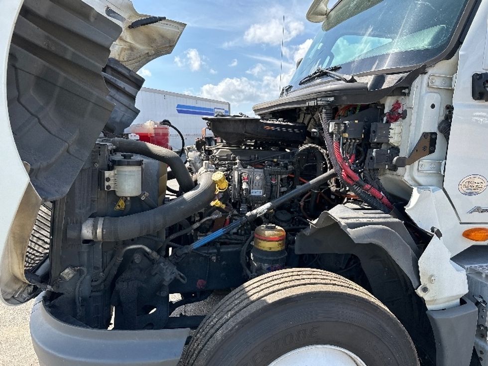 Day Cab Tractor-Heavy Duty Tractors-International-2019-LT625-Tifton-GA-320,697\n\t\tmiles-$ 25,750 - Image 15