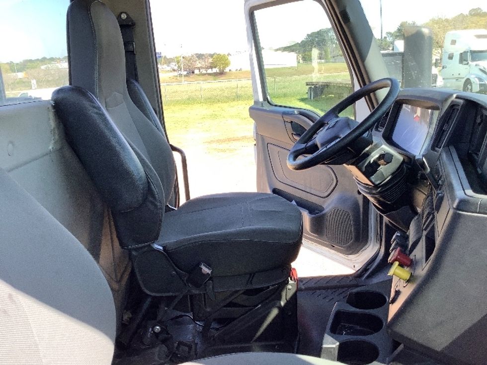 Day Cab Tractor-Heavy Duty Tractors-International-2019-LT625-Tifton-GA-420,405\n\t\tmiles-$ 23,500 - Image 14