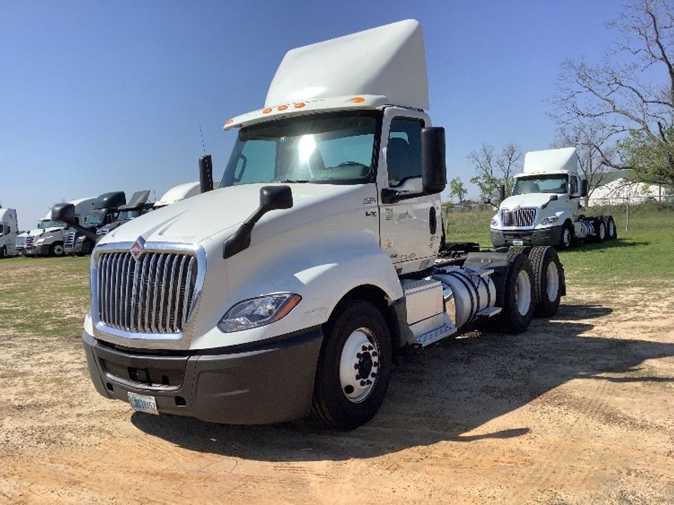 Day Cab Tractor-Heavy Duty Tractors-International-2019-LT625-Tifton-GA-420,405\n\t\tmiles-$ 23,500 - Image 3