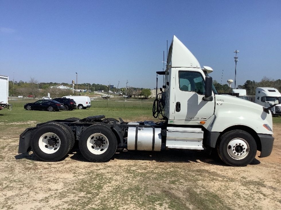 Day Cab Tractor-Heavy Duty Tractors-International-2019-LT625-Tifton-GA-420,405\n\t\tmiles-$ 23,500 - Image 8