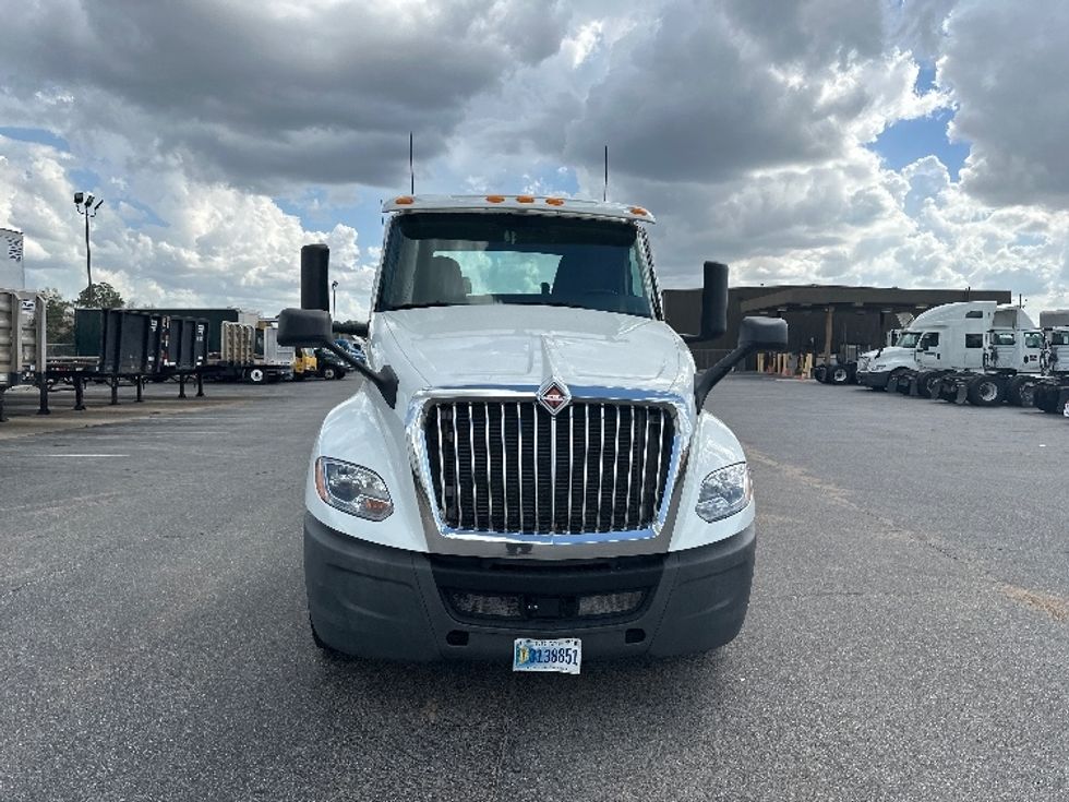 Day Cab Tractor-Heavy Duty Tractors-International-2019-LT625-Tifton-GA-438,412\n\t\tmiles-$ 22,500 - Image 2