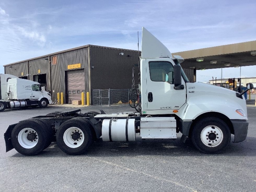 Day Cab Tractor-Heavy Duty Tractors-International-2019-LT625-Tifton-GA-446,494\n\t\tmiles-$ 22,000 - Image 8