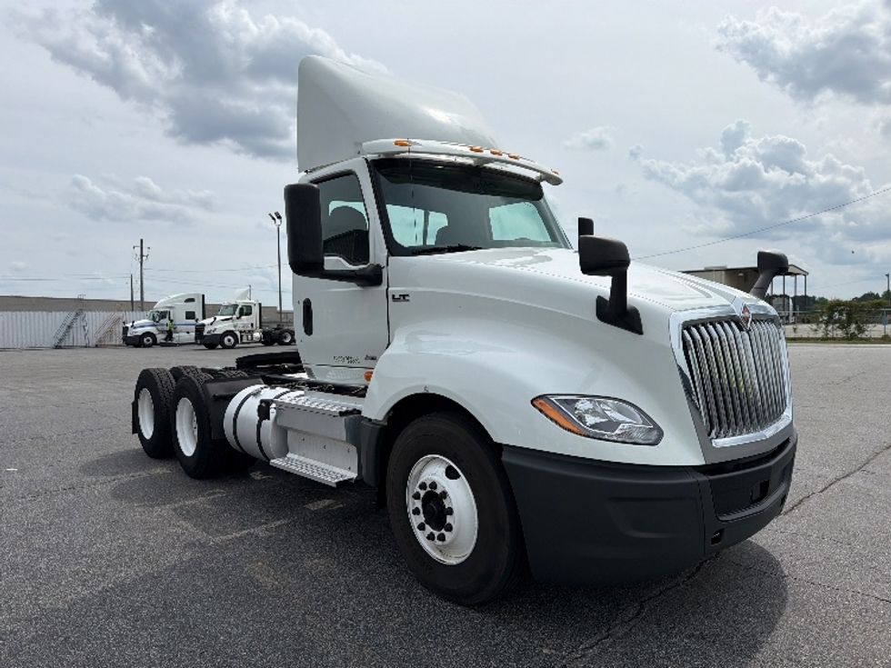 Day Cab Tractor-Heavy Duty Tractors-International-2019-LT625-Tifton-GA-502,309\n\t\tmiles-$ 22,000 - Image 1