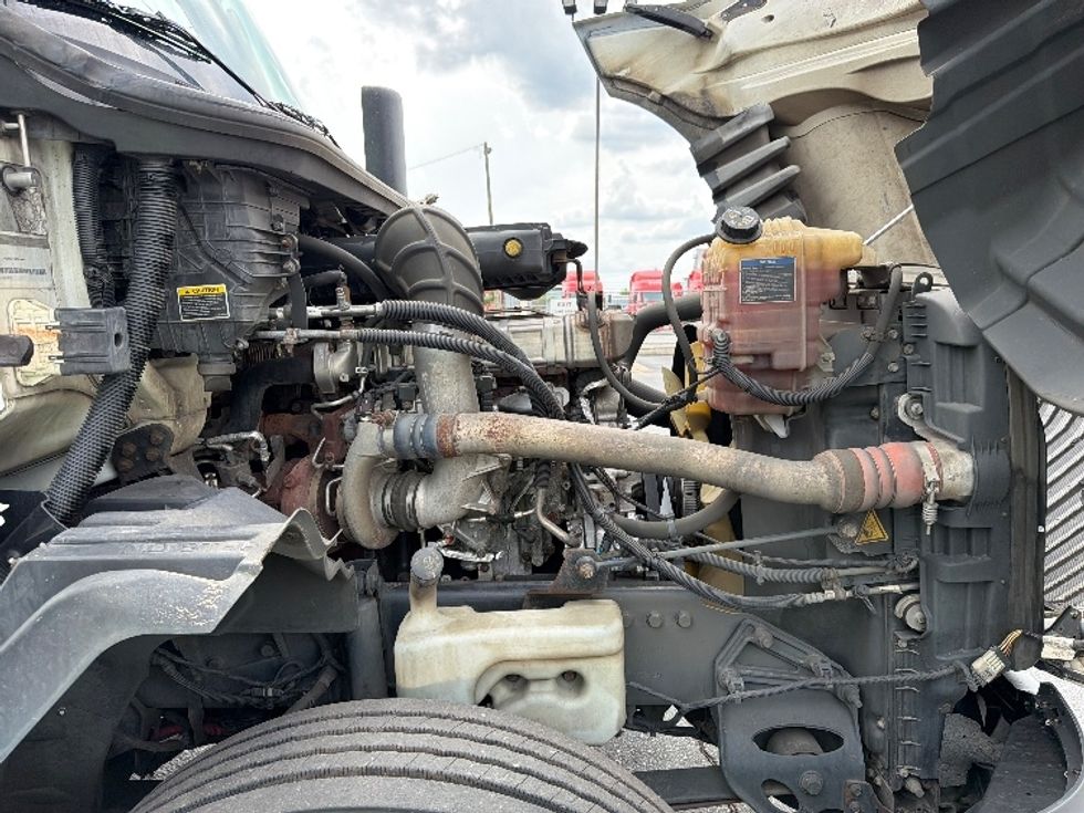 Day Cab Tractor-Heavy Duty Tractors-International-2019-LT625-Tifton-GA-502,309\n\t\tmiles-$ 22,000 - Image 15