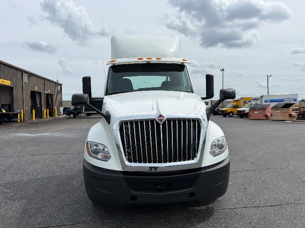 Day Cab Tractor-Heavy Duty Tractors-International-2019-LT625-Tifton-GA-502,309\n\t\tmiles-$ 22,000 - Image 2
