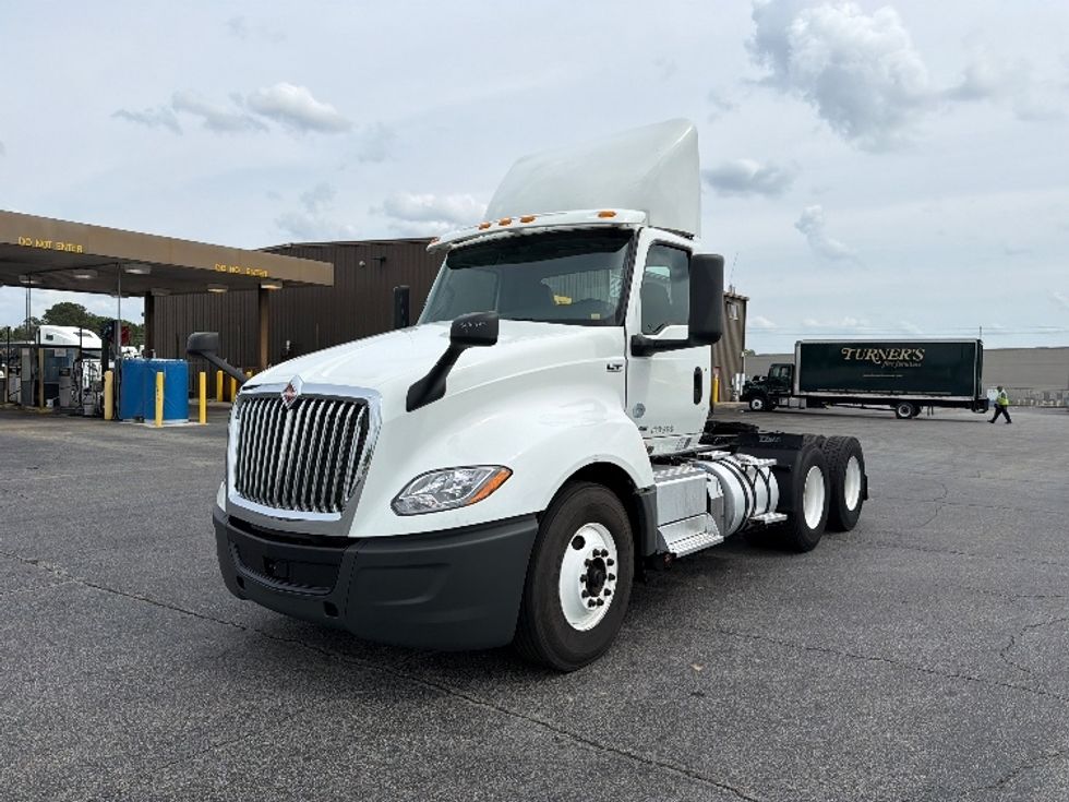 Day Cab Tractor-Heavy Duty Tractors-International-2019-LT625-Tifton-GA-502,309\n\t\tmiles-$ 22,000 - Image 3