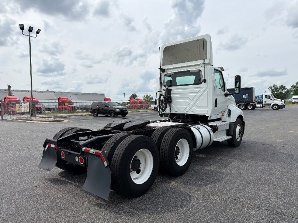 Day Cab Tractor-Heavy Duty Tractors-International-2019-LT625-Tifton-GA-502,309\n\t\tmiles-$ 22,000 - Image 7