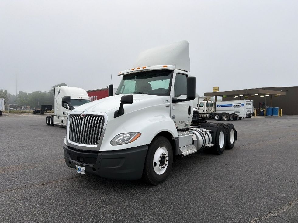 Day Cab Tractor-Heavy Duty Tractors-International-2019-LT625-Tifton-GA-512,637\n\t\tmiles-$ 21,750 - Image 3
