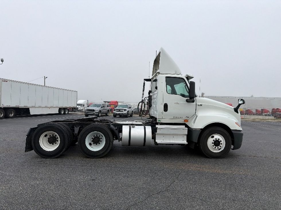 Day Cab Tractor-Heavy Duty Tractors-International-2019-LT625-Tifton-GA-512,637\n\t\tmiles-$ 21,750 - Image 8