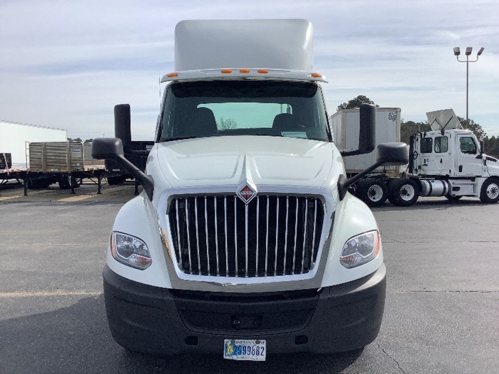 Day Cab Tractor-Heavy Duty Tractors-International-2019-LT625-Tifton-GA-515,732\n\t\tmiles-$ 19,000 - Image 2