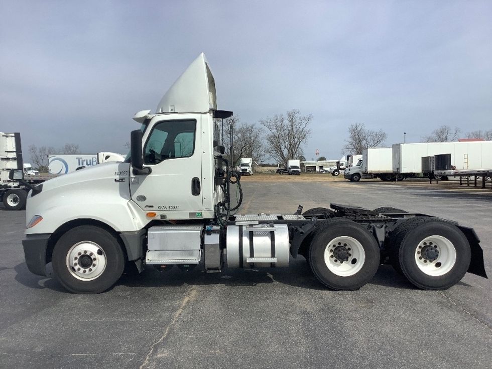 Day Cab Tractor-Heavy Duty Tractors-International-2019-LT625-Tifton-GA-515,732\n\t\tmiles-$ 19,000 - Image 4