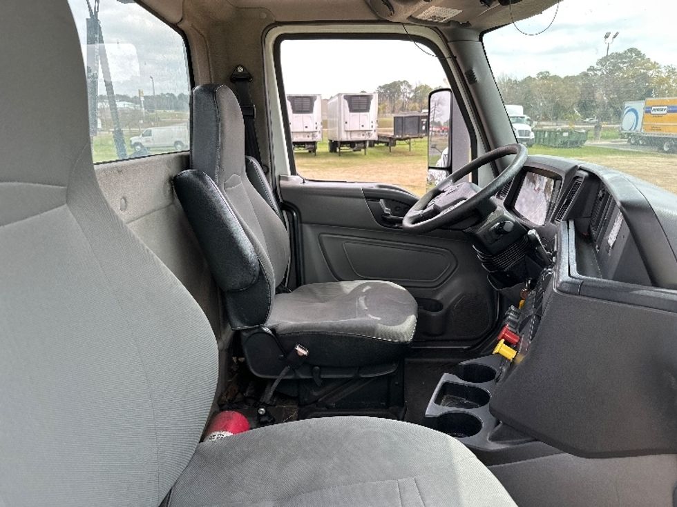 Day Cab Tractor-Heavy Duty Tractors-International-2019-LT625-Tifton-GA-521,771\n\t\tmiles-$ 19,000 - Image 14