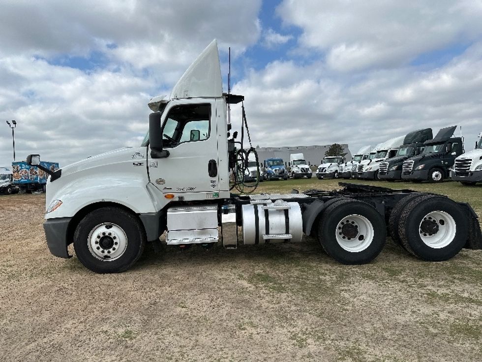 Day Cab Tractor-Heavy Duty Tractors-International-2019-LT625-Tifton-GA-521,771\n\t\tmiles-$ 19,000 - Image 4