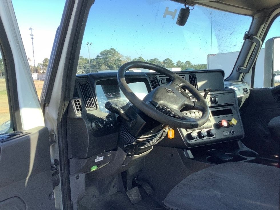 Day Cab Tractor-Heavy Duty Tractors-International-2019-LT625-Tifton-GA-577,611\n\t\tmiles-$ 19,000 - Image 10