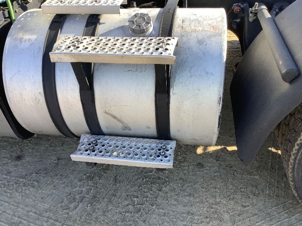 Day Cab Tractor-Heavy Duty Tractors-International-2019-LT625-Tifton-GA-577,611\n\t\tmiles-$ 19,000 - Image 18