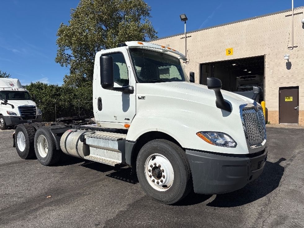 Day Cab Tractor-Heavy Duty Tractors-International-2019-LT625-Toledo-OH-203,037\n\t\tmiles-$ 27,750 - Image 1