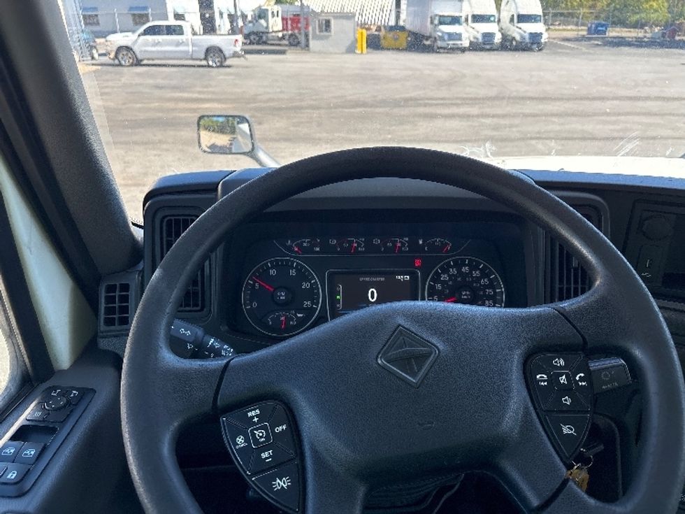 Day Cab Tractor-Heavy Duty Tractors-International-2019-LT625-Toledo-OH-203,037\n\t\tmiles-$ 27,750 - Image 11