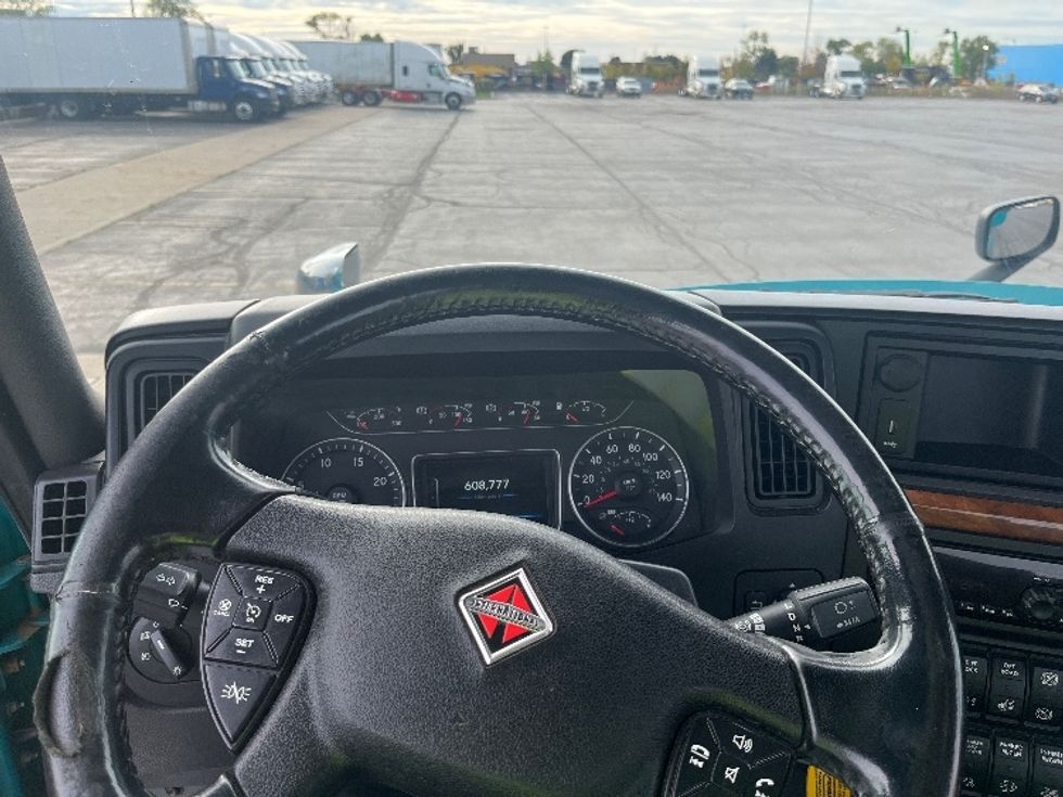 Day Cab Tractor-Heavy Duty Tractors-International-2019-LT625-Toronto-ON-601,975\n\t\tkm-$ 29,500 - Image 11